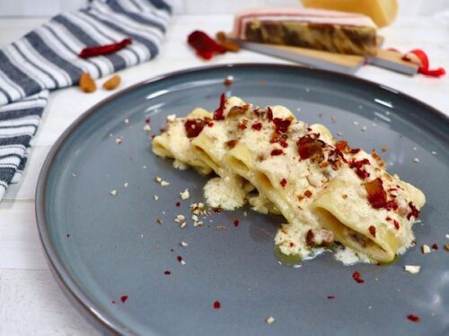Pasta in crema di pecorino con sfumatura  di birra