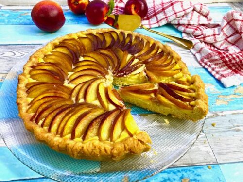 Crostata di pesche e crema pasticcera