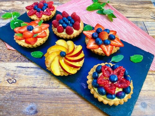Crostatine di frutta fresca e crema