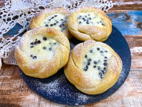 Tortine con ricotta e gocce di cioccolato