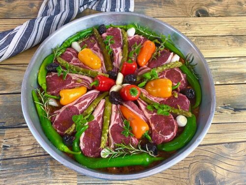 Costolette di Agnello con Verdure al Forno e Barbecue: Tenerissime e Ricche di Gusto